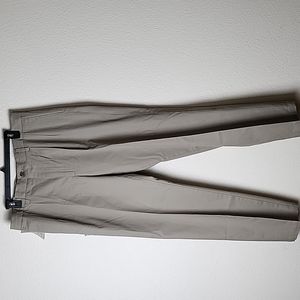Dockers men's classic fit pleated pants, size 36x34 Kakhi NWT